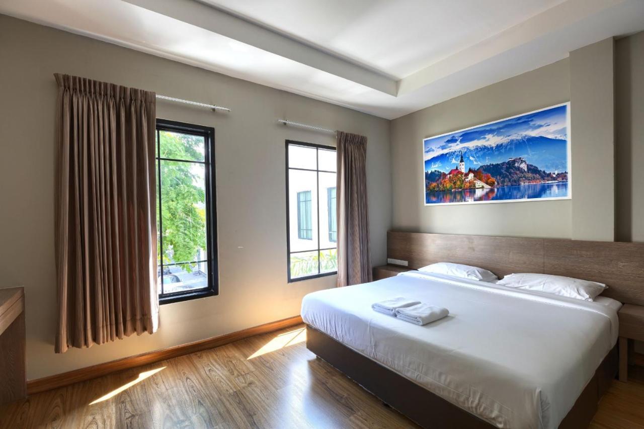 View Dee Bkk Airport Residence Banguecoque Exterior foto