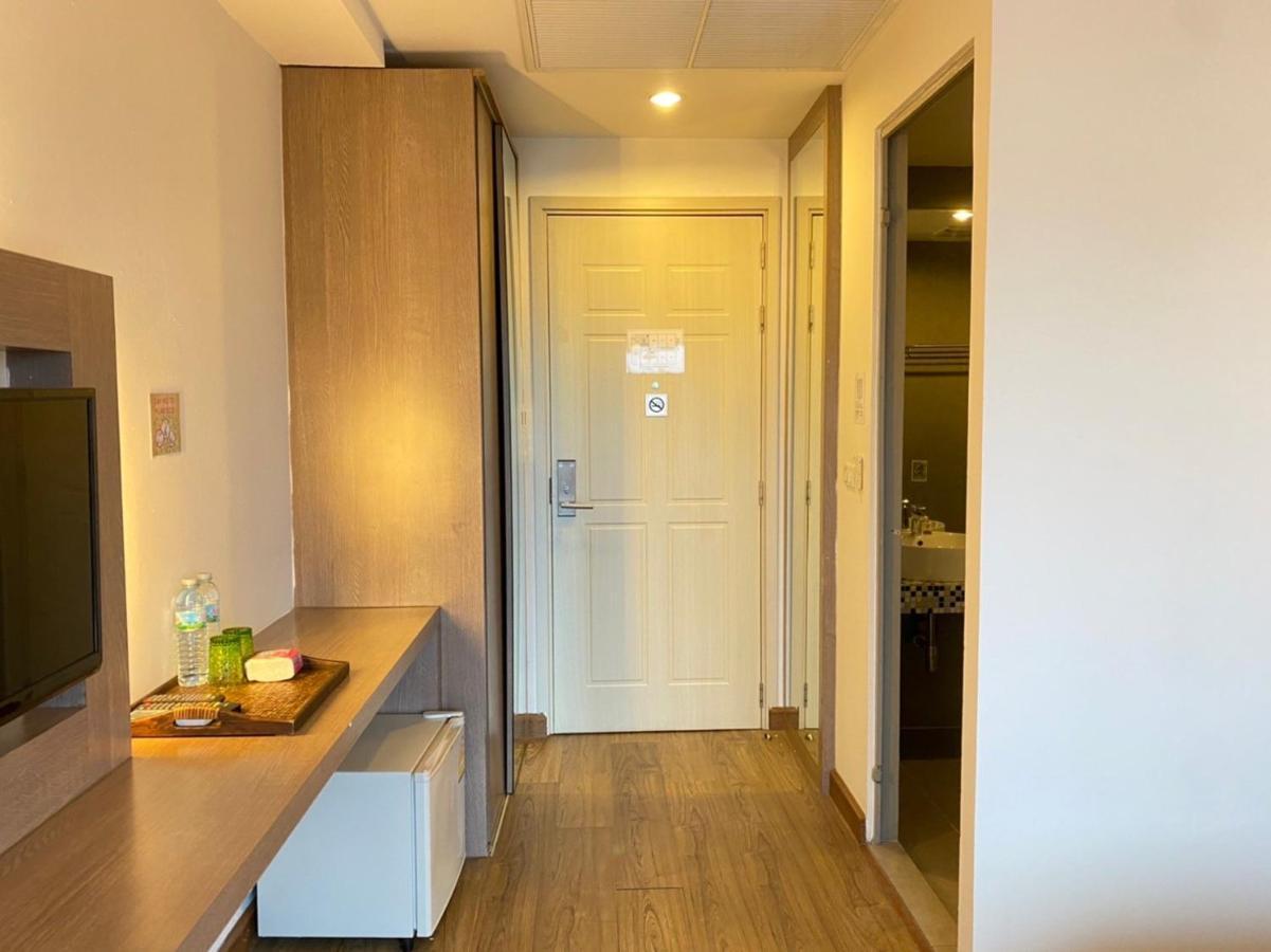View Dee Bkk Airport Residence Banguecoque Exterior foto