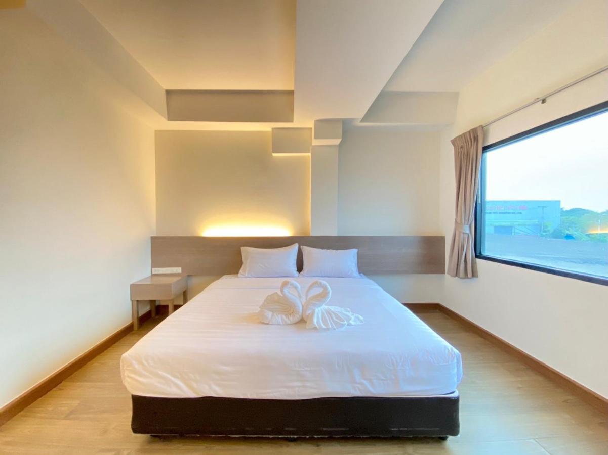 View Dee Bkk Airport Residence Banguecoque Exterior foto