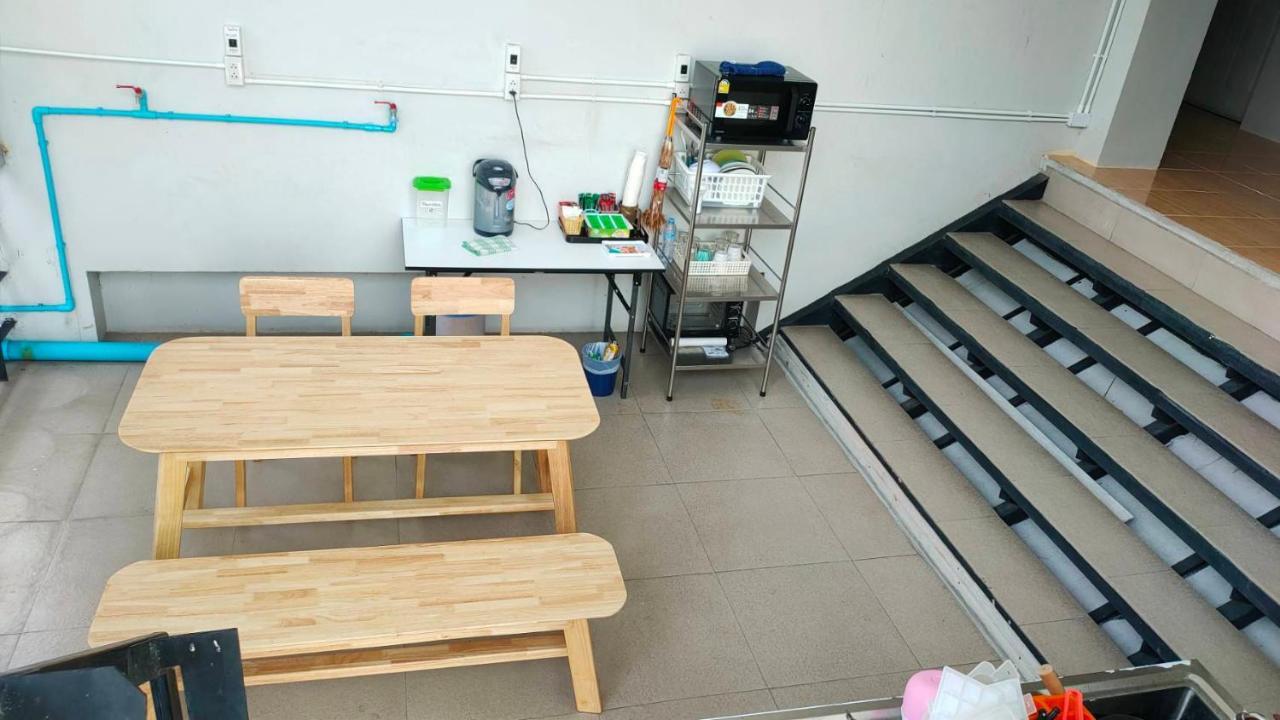 View Dee Bkk Airport Residence Banguecoque Exterior foto