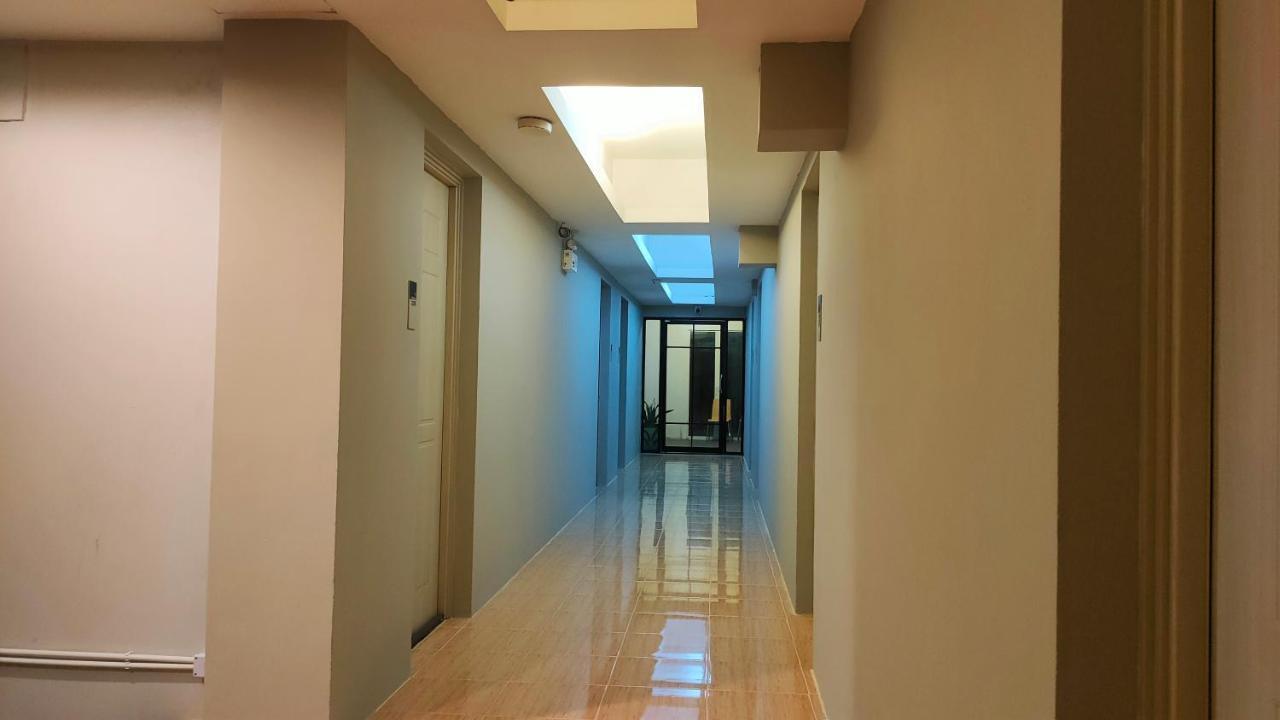 View Dee Bkk Airport Residence Banguecoque Exterior foto